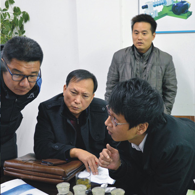 韩国客户来公司选购混合机